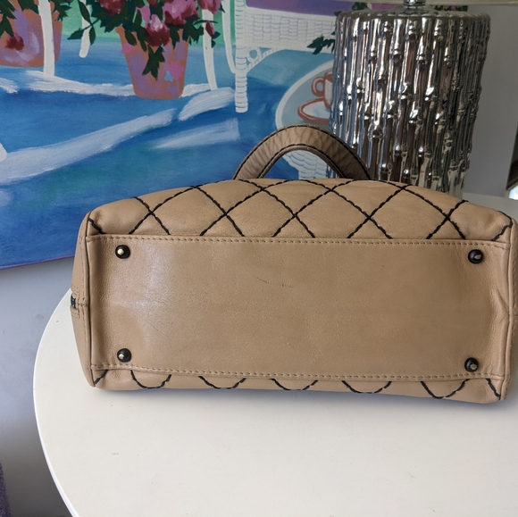 Chanel vintage Surpique handbag - Picture 6 of 17